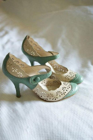 Hollow High Heel Pumps