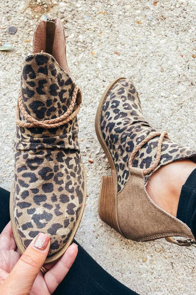 Point Leopard Print Colorblock Ankle Boots