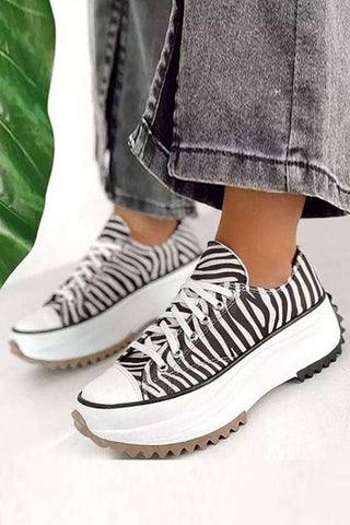 Sawtooth Platform Lace Up Snakers