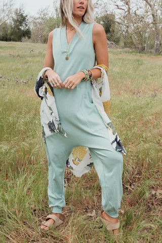 V Neck Solid Sleeveless Pocket Jumpsuit